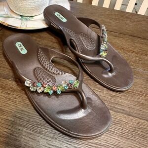 OKA B Brown Jeweled Flip Flops Thong Sandals Womens Size Medium Large 8.5-9.5